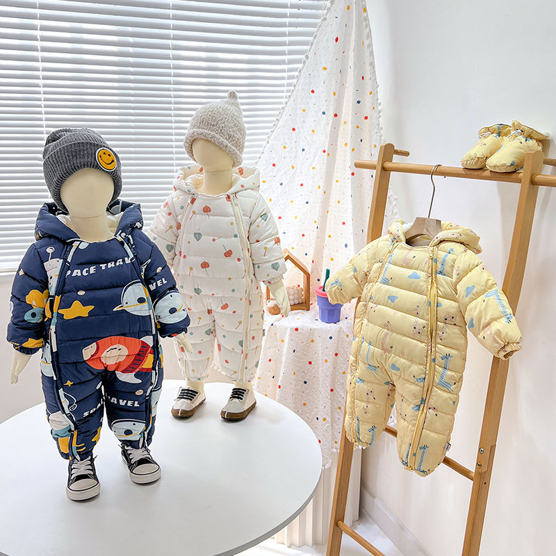 婴儿秋冬季加绒加厚连体衣外出服抱抱服男女宝宝衣服防风带帽